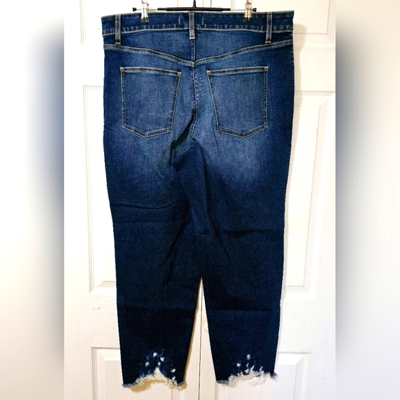 LANE BRYANT Women's 18 Blue High-Rise 5 Pocket Frayed Ankles Stretchy Jeans - Picture 2 of 2